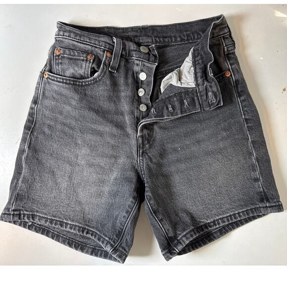 Levis 501 Mid Thigh Black Shorts Womens 25 Button Fly High Rise 5.5" Inseam - Picture 5 of 13